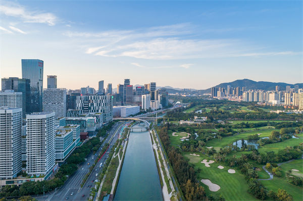 深圳精益生產(chǎn)咨詢公司如何幫助企業(yè)實現(xiàn)生產(chǎn)流程優(yōu)化？